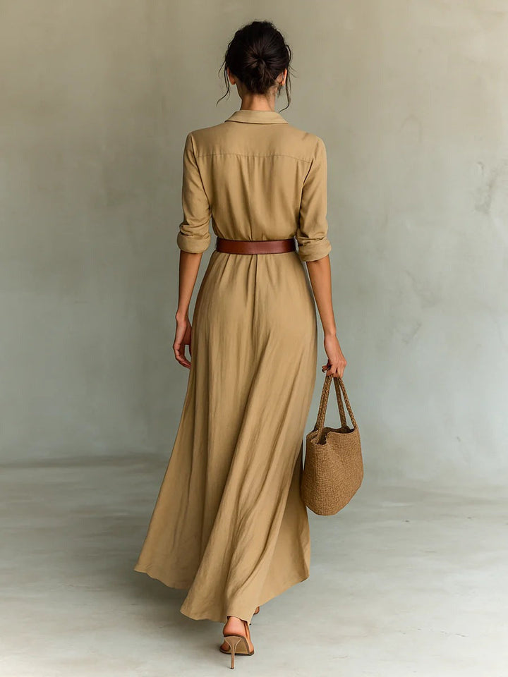 Robe longue ceinturée à manches longues et revers