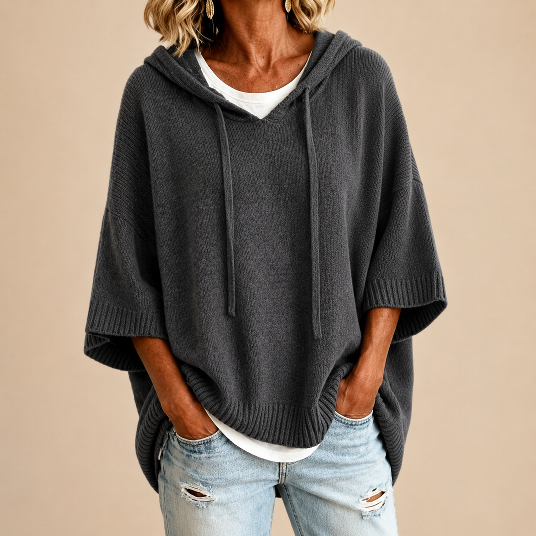 Renée | Pull poncho à capuche et manches courtes
