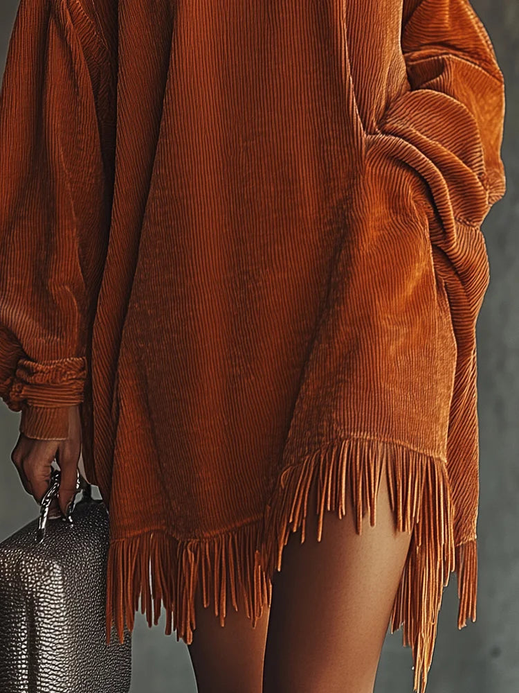 Robe oversize en velours côtelé avec franges
