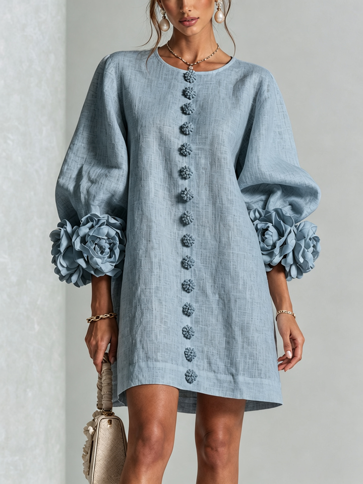 Éléonore | Robe courte à fleurs 3D et boutons ornementaux