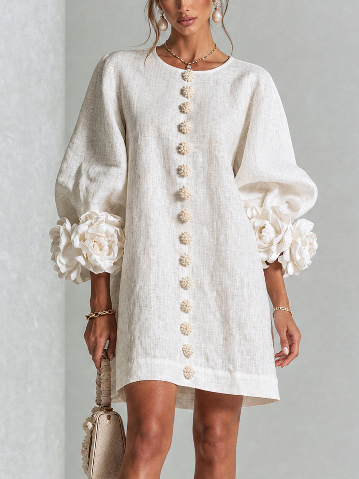Éléonore | Robe courte à fleurs 3D et boutons ornementaux