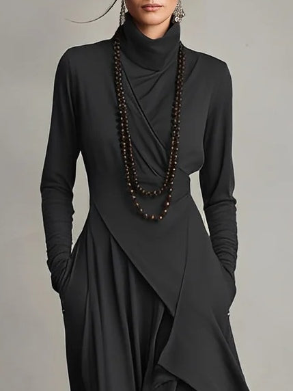Robe longue asymétrique à col montant