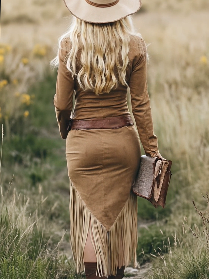 Robe western effet suédine à franges — Audacieuse élégante